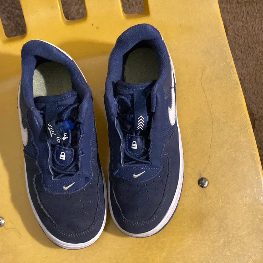White and navy blue Air Force